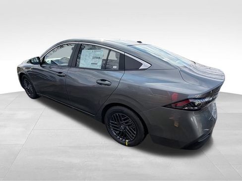 New 2026 Nissan Sentra SV w/ SV Convenience Package FWD image 6
