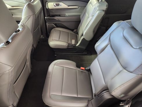 New 2026 Ford Explorer Active w/ Active Comfort Package image 14