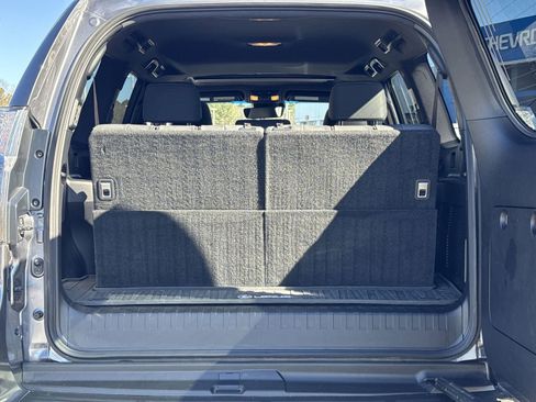 Used 2023 Lexus GX 460 Premium w/ Premium Plus Package image 32