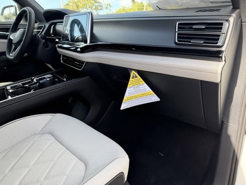 New 2026 Volkswagen Atlas Cross Sport SEL Premium R-Line image 12