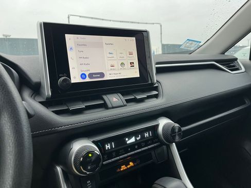 Used 2025 Toyota RAV4 LE image 21