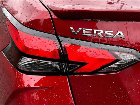 Used 2025 Nissan Versa SR w/ Trunk Package image 13