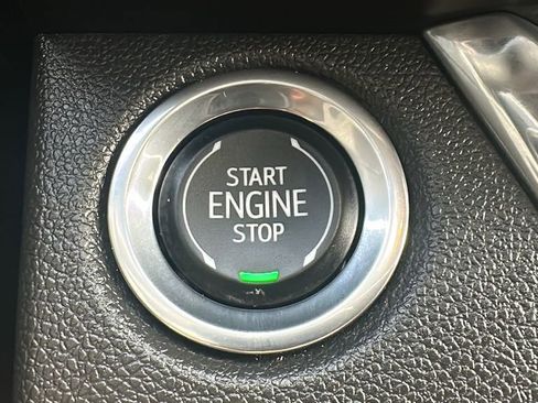 Used 2025 Buick Envista Preferred image 23