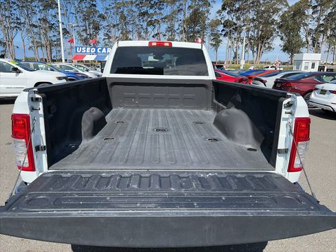 Used 2024 RAM 3500 Big Horn AWD/4WD image 5