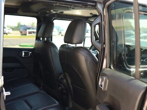 Used 2023 Jeep Wrangler Unlimited Sahara w/ Cold Weather Group AWD/4WD image 49