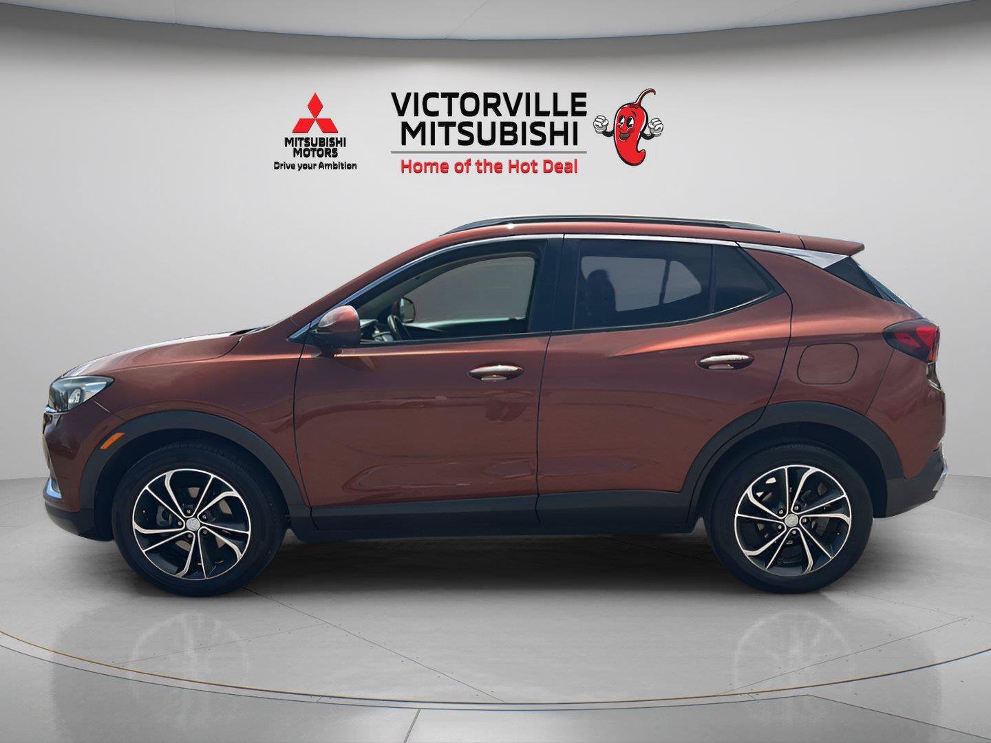 Used 2021 Buick Encore GX Essence w/ Advanced Technology Package FWD image 4