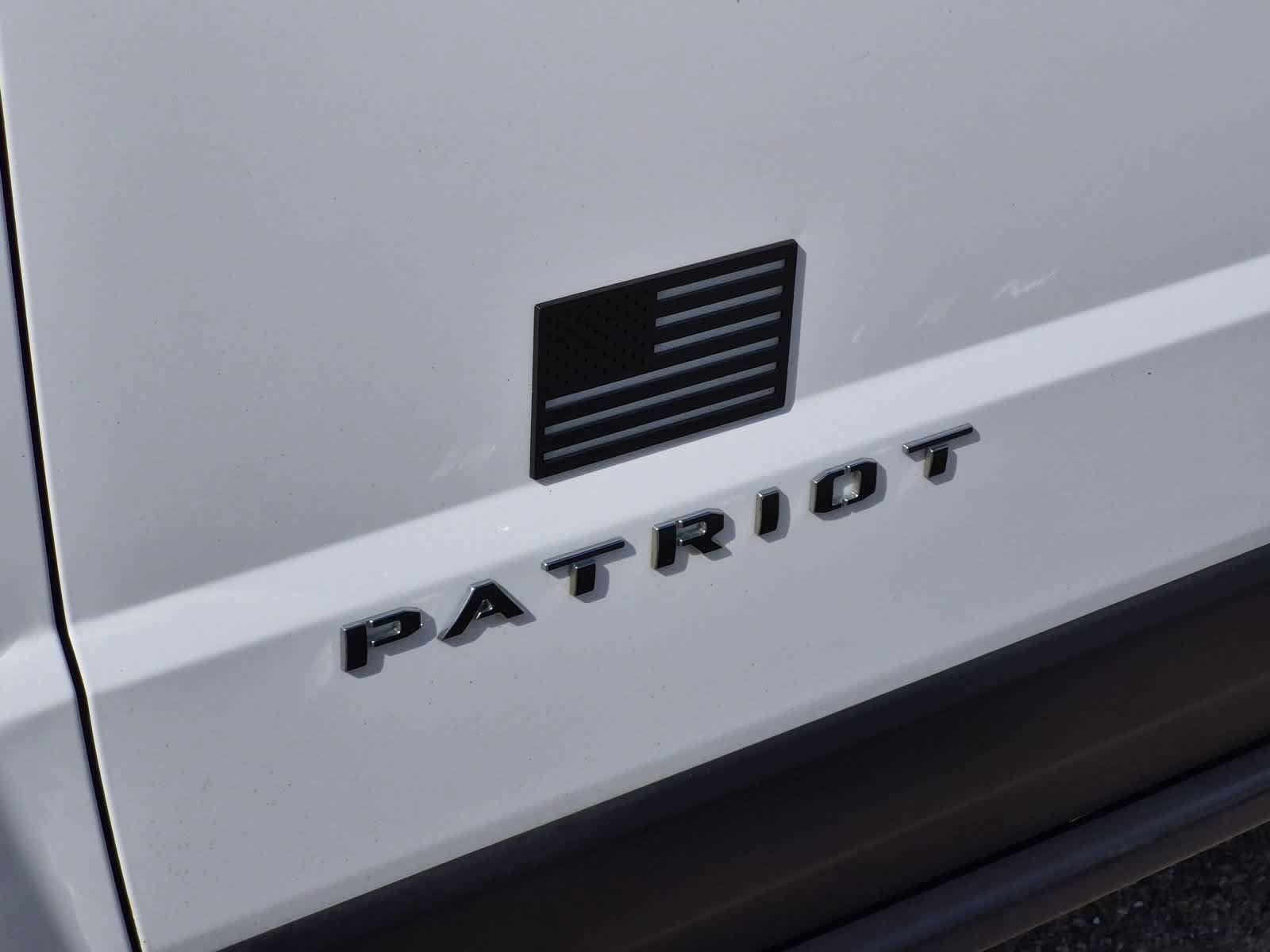 Used 2017 Jeep Patriot Latitude FWD image 13