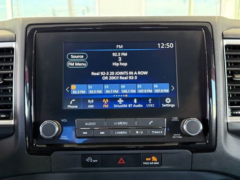 Used 2024 Nissan Frontier SV w/ SV Convenience Package image 25