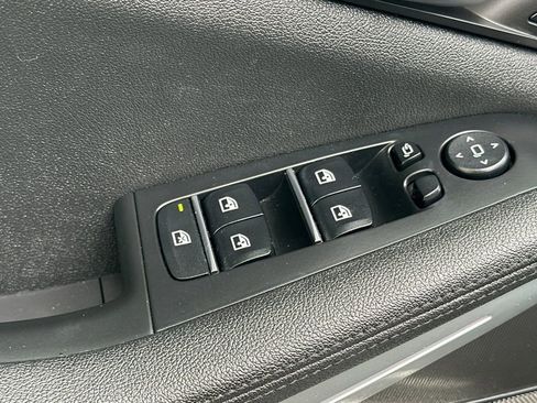 Used 2021 BMW X5 sDrive40i w/ Premium Package image 11