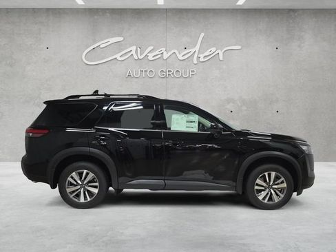 New 2026 Nissan Pathfinder SL FWD image 17