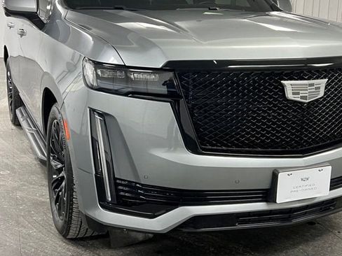 Certified 2024 Cadillac Escalade Sport w/ LPO, ONYX Package image 10