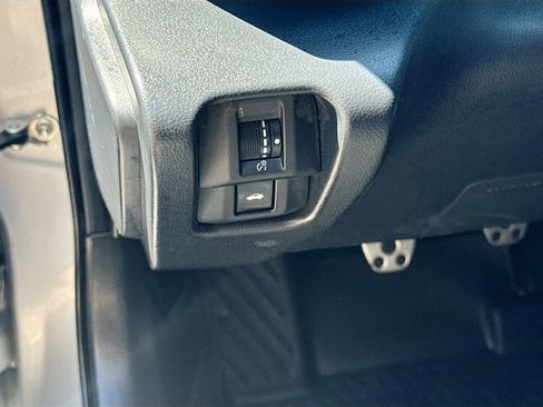 Used 2024 Toyota GR86 Premium image 10