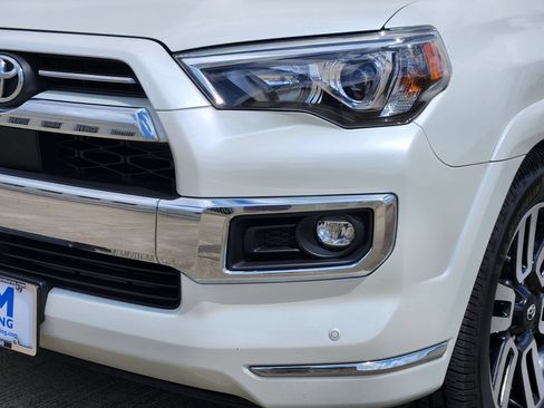 Used 2022 Toyota 4Runner Limited RWD image 10