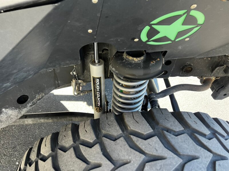Used 2018 Jeep Wrangler Sport AWD/4WD image 11
