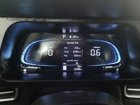 Used 2024 Hyundai Elantra SE FWD image 23