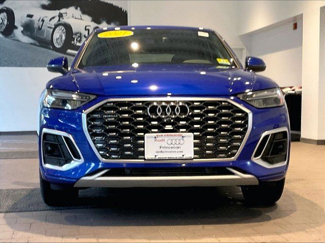 Used 2021 Audi Q5 2.0T Premium Plus w/ Premium Plus Package AWD/4WD image 8