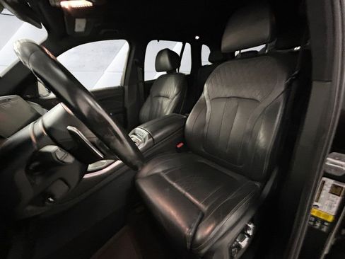 Used 2019 BMW X5 xDrive50i w/ M Sport Package AWD/4WD image 8