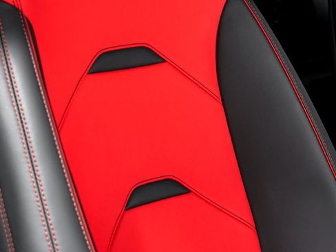 Used 2021 Lamborghini Huracan EVO RWD image 37