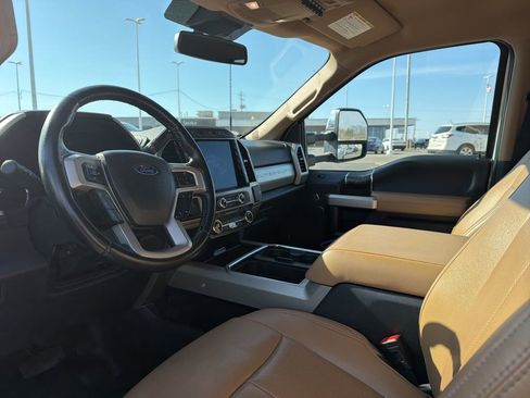 Used 2022 Ford F250 Lariat w/ Chrome Package image 11
