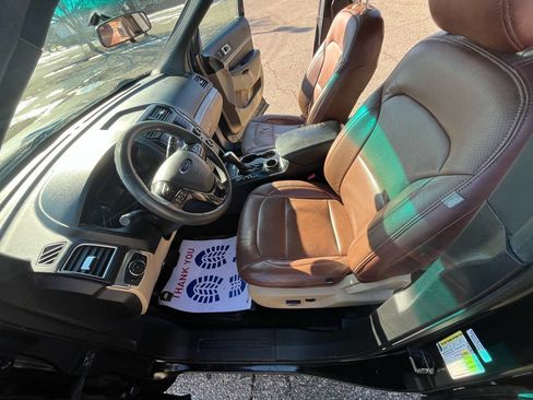 Used 2016 Ford Explorer Base 4dr SUV image 13