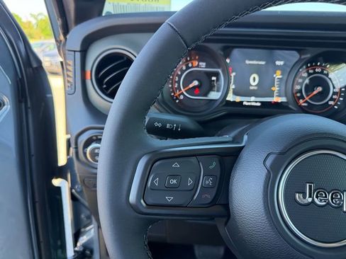 New 2026 Jeep Gladiator Mojave AWD/4WD image 19