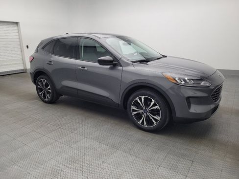 Used 2022 Ford Escape SE w/ SE Sport Appearance Package image 11