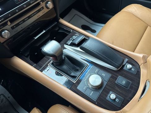 Used 2013 Lexus LS 460 AWD w/ Comfort Pkg image 35