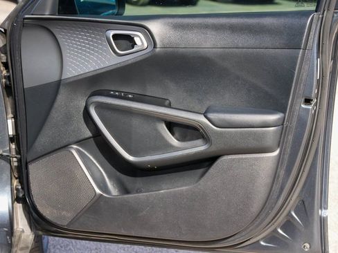 Used 2020 Kia Soul S image 14