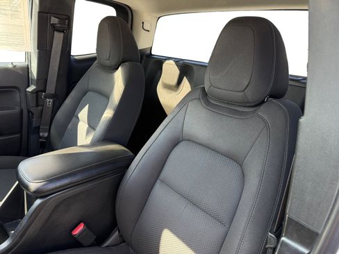 Used 2022 Chevrolet Colorado LT w/ Fleet Safety Package image 16