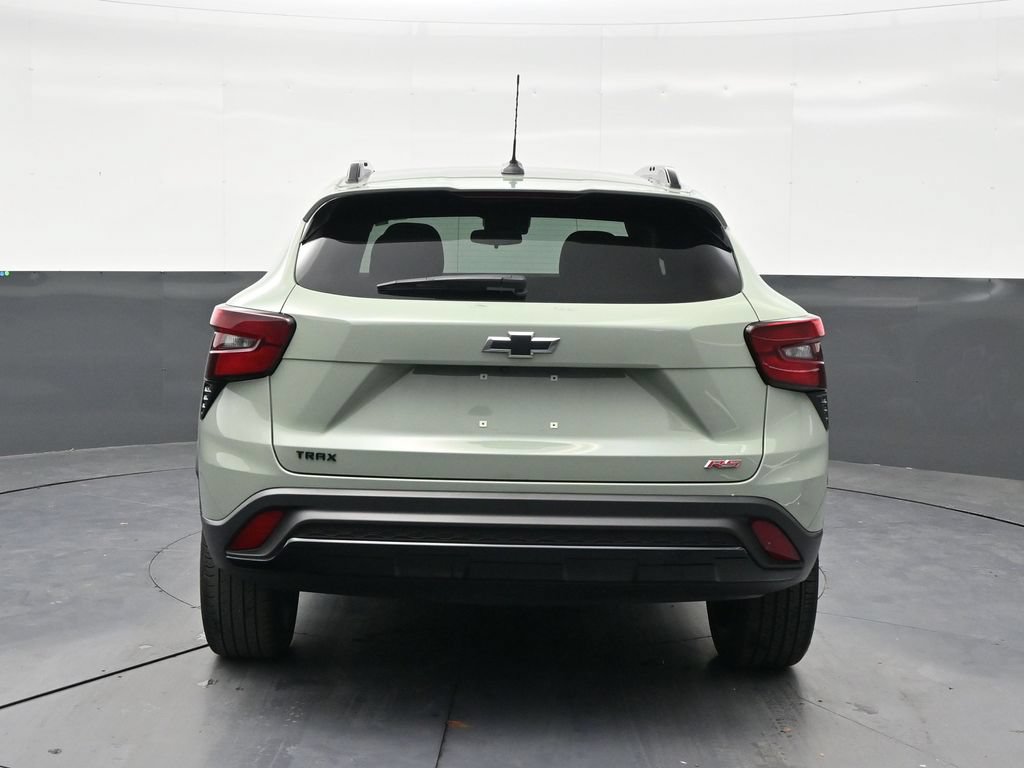 Used 2024 Chevrolet Trax RS FWD image 4