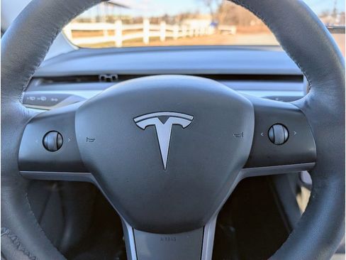 Used 2023 Tesla Model 3 Performance image 18