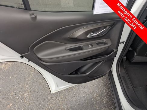 Used 2022 GMC Terrain SLT FWD image 11