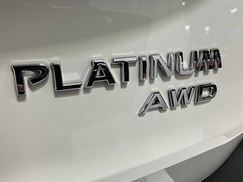 Used 2023 Nissan Rogue Platinum w/ Platinum Premium Package image 9