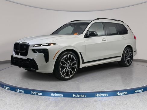 New 2026 BMW X7 M60i image 1