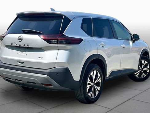 Used 2022 Nissan Rogue SV FWD image 13