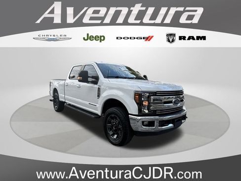Used 2017 Ford F250 Lariat w/ Lariat Value Package image 1