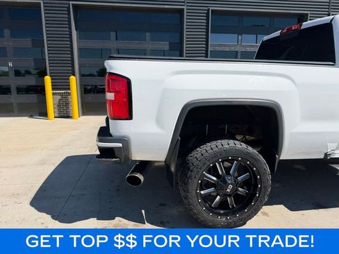 Used 2016 GMC Sierra 2500 Denali w/ Duramax Plus Package AWD/4WD image 3