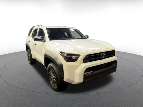 Used 2025 Toyota 4Runner SR5 image 3