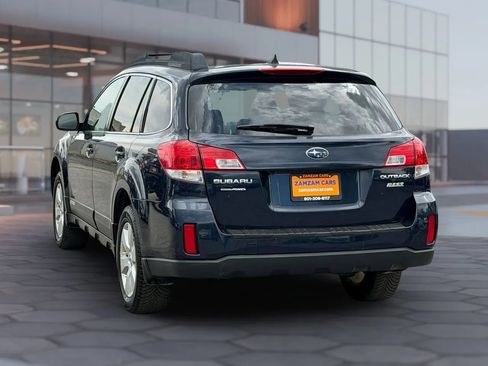 Used 2012 Subaru Outback 2.5i Limited w/ Moonroof Pkg AWD/4WD image 9