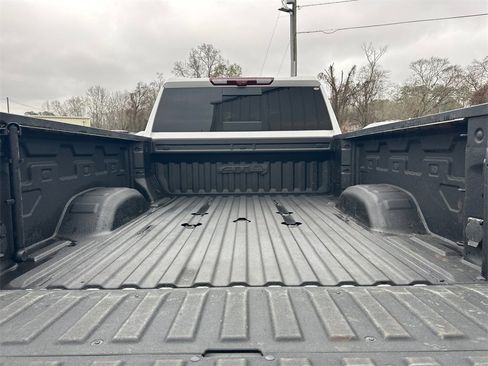 Used 2024 GMC Sierra 2500 AT4 w/ AT4 Premium Plus Package image 19