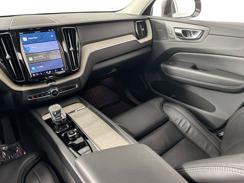 Used 2022 Volvo XC60 B5 Inscription w/ Protection Package Premier image 25