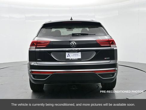 Used 2020 Volkswagen Atlas Cross Sport SEL image 8