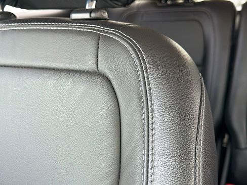 Used 2017 Ford Escape Titanium AWD/4WD image 21