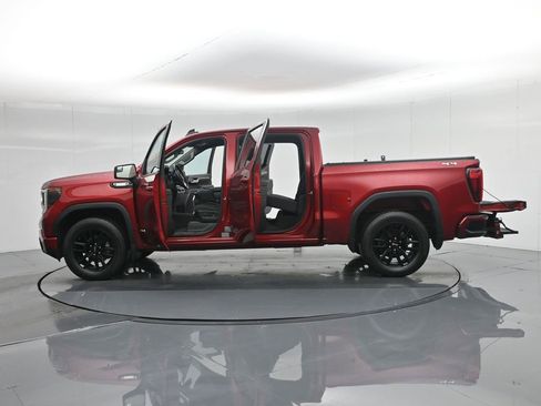 Used 2022 GMC Sierra 1500 Elevation image 41