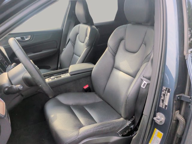 Used 2023 Volvo XC60 B5 Plus w/ Climate Package AWD/4WD image 19