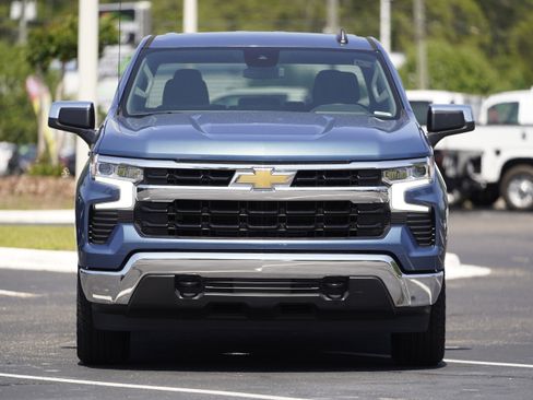 Used 2024 Chevrolet Silverado 1500 LT AWD/4WD image 32