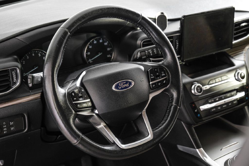 Used 2020 Ford Explorer Limited AWD/4WD image 14