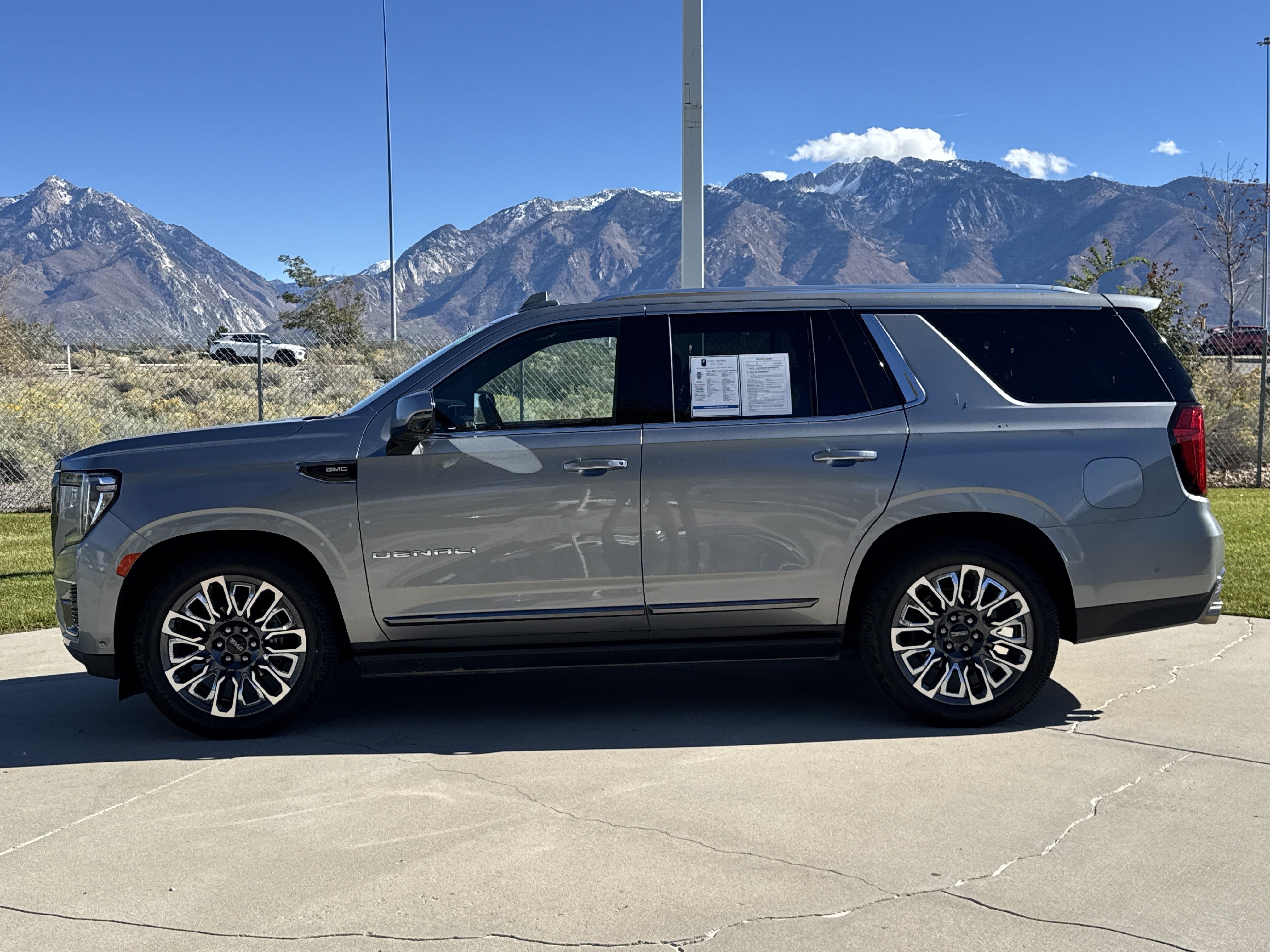 Certified 2023 GMC Yukon Denali Ultimate AWD/4WD image 2