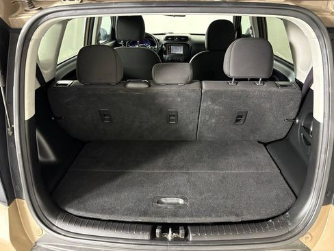 Used 2016 Kia Soul FWD image 33