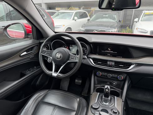 Used 2018 Alfa Romeo Stelvio Ti image 20